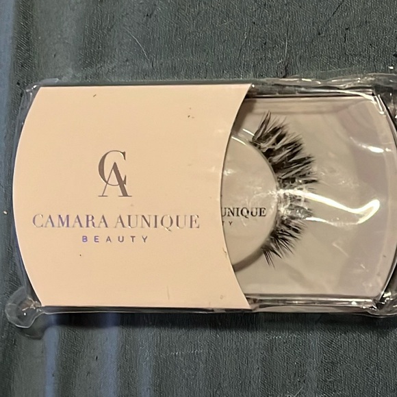 Camara Aunique Beauty Eyelashes Mary Lash - Picture 1 of 2